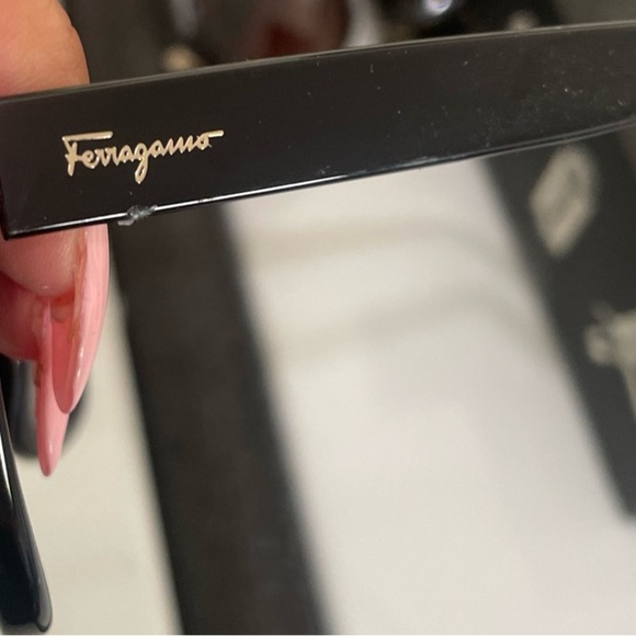Salvatore Ferragamo Black Oversized Square Women\'s Sunglasses